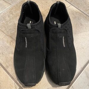 Skechers Men Slip On Sneakers Size 7 Black Excellent condition
